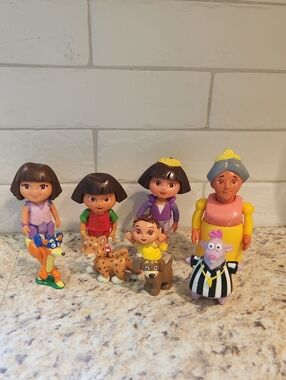 Dora The Explorer Figures Lot Of 9